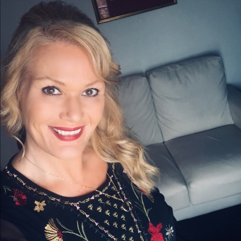 Meet your Posher, Leigh